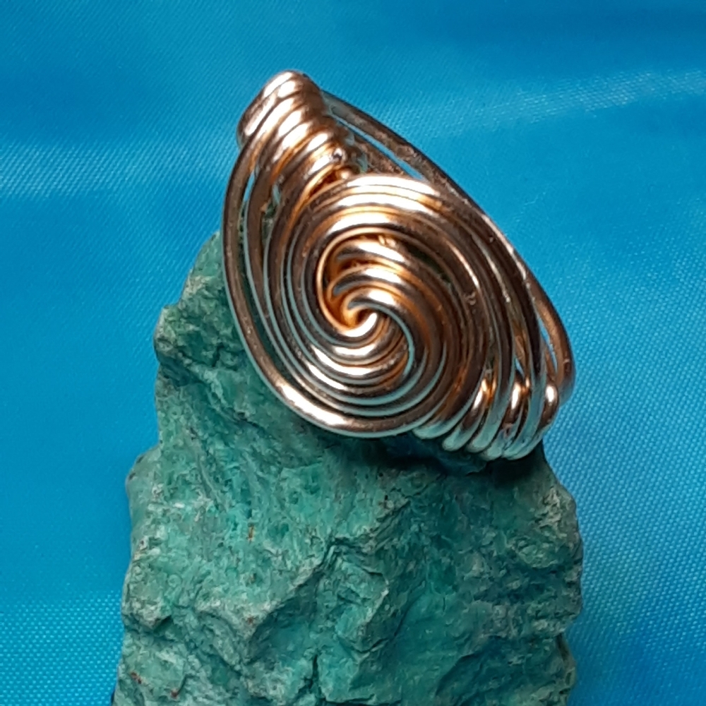 Ring Goldtone Spiral